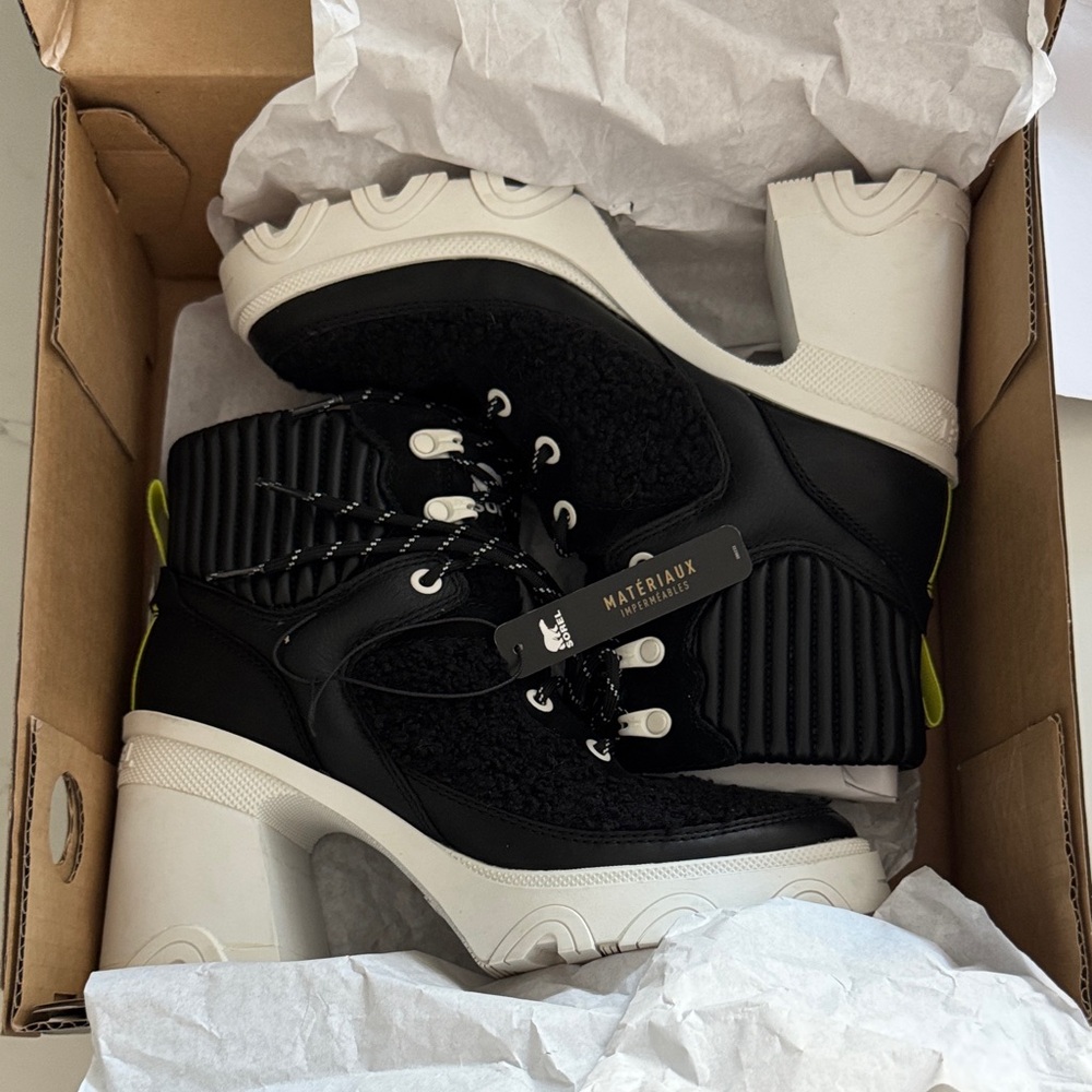 Sorel Waterproof Sherling Brex ChunkyHeel Booties in Black/Sea Salt Size 7.5 - Picture 9 of 11